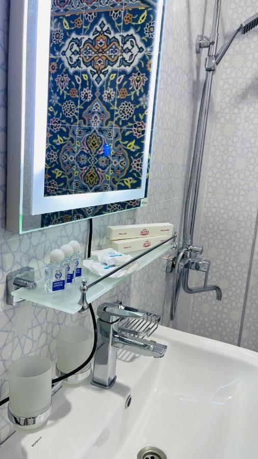 Samarkand Travel Luaran gambar