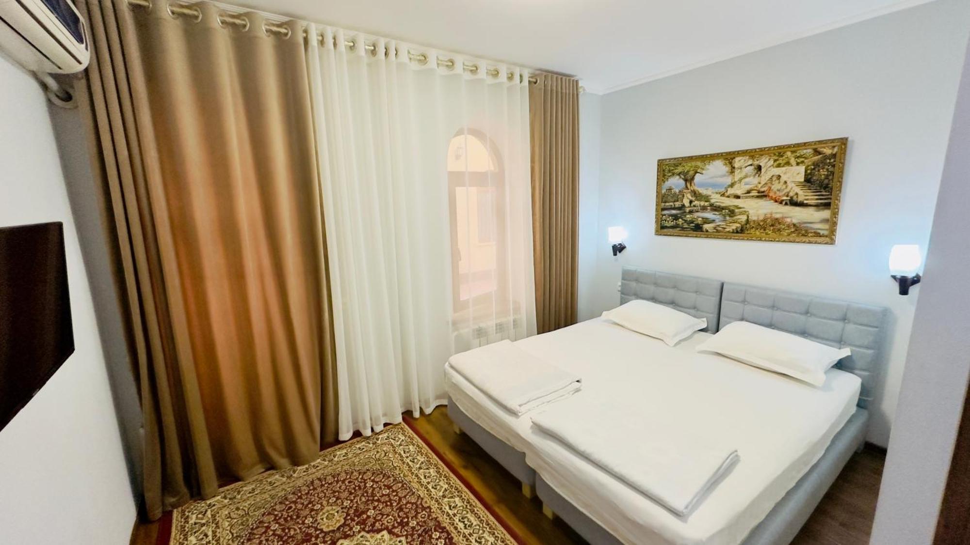 Samarkand Travel Luaran gambar